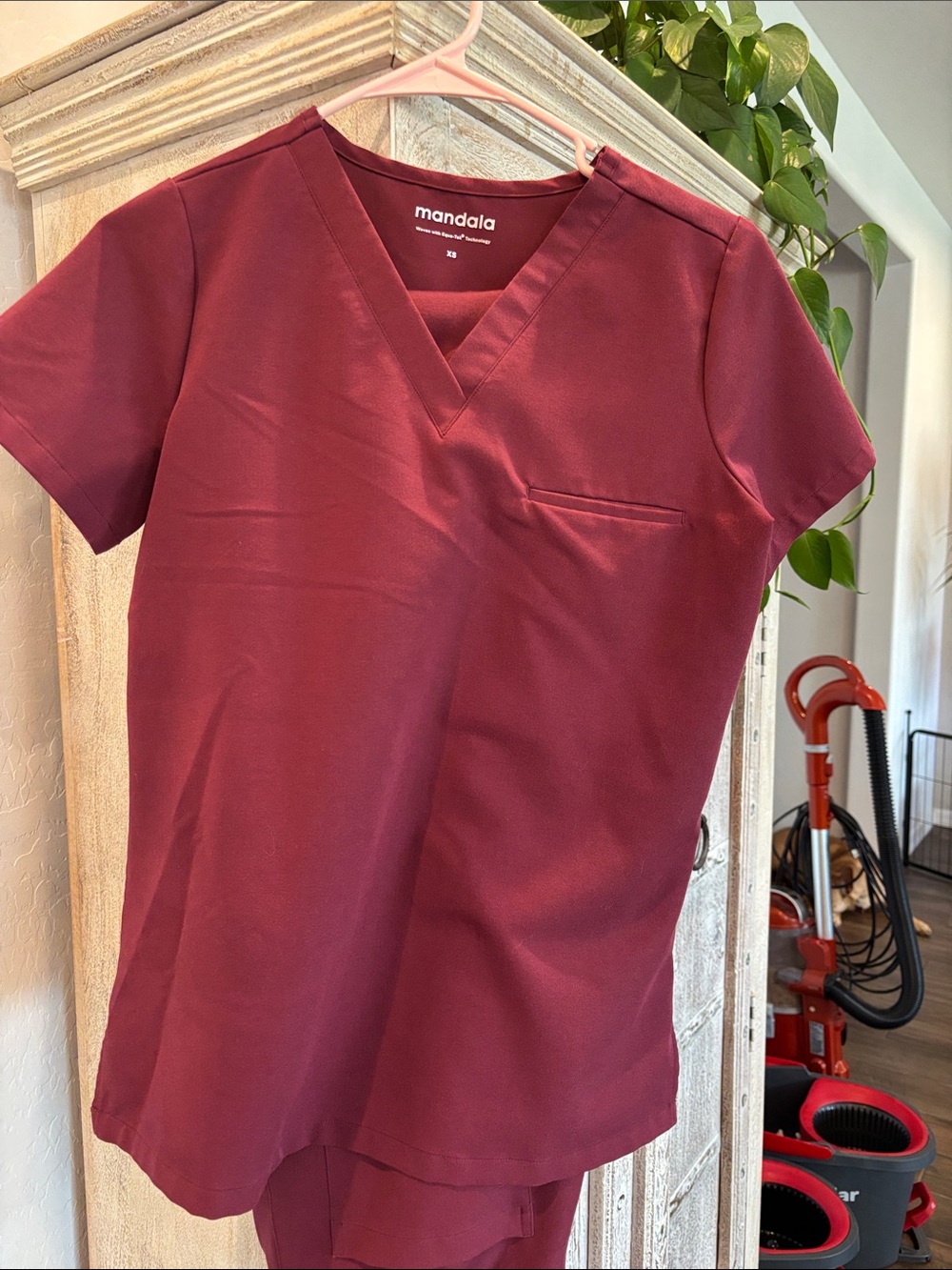 Mandala Women's V-Neck Scrub SET Top & Bottom in Burgundy